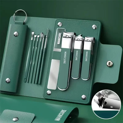 Cuida tus uñas y oídos en cualquier lugar con un solo kit profesional.